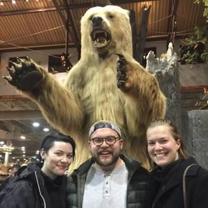 Meet your Posher, Laura